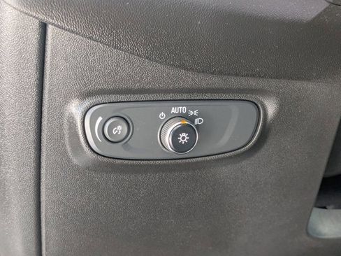 Used 2022 Chevrolet Equinox LT image 11