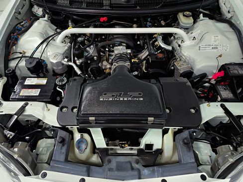 Used 2000 Chevrolet Camaro Z28 w/ SS Performance/Appearance Pkg image 3