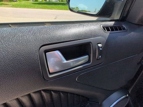 Used 2010 Ford Mustang Shelby GT500 image 15