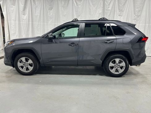 Used 2025 Toyota RAV4 XLE w/ Convenience Package image 4