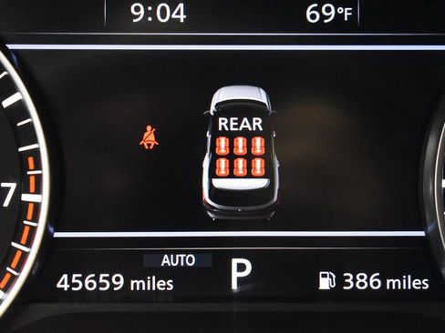 Used 2025 Nissan Pathfinder SL AWD/4WD image 22