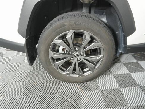 Used 2022 Toyota RAV4 Limited image 14