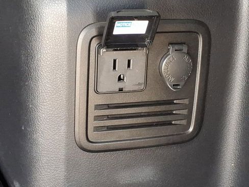 Used 2022 Toyota 4Runner SR5 Premium w/ Moonroof Package image 11