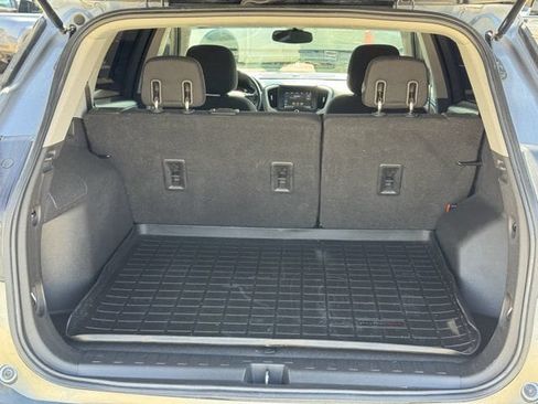Used 2020 GMC Terrain SLE w/ Elevation Edition FWD image 33