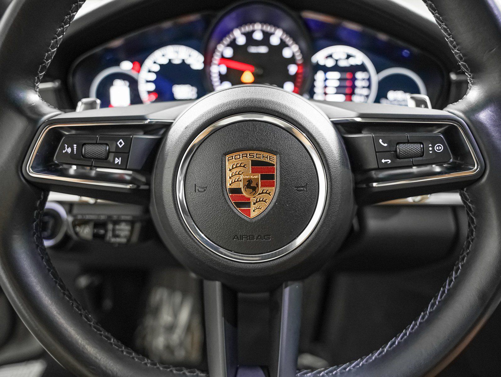 Certified 2023 Porsche Panamera 4 Platinum Edition w/ Assistance Package AWD/4WD image 17
