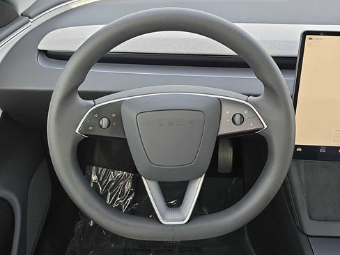 Used 2024 Tesla Model 3 Standard Range image 19