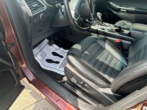 Used 2015 Ford Edge SEL w/ Canadian Touring Package AWD/4WD image 10