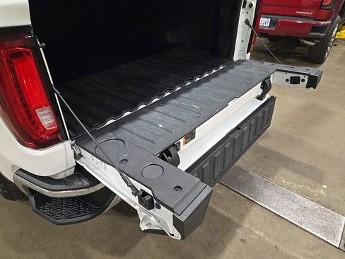 Used 2021 GMC Sierra 1500 SLT w/ SLT Premium Plus Package image 50