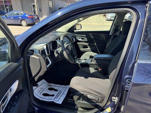 Used 2017 Chevrolet Equinox LS image 8