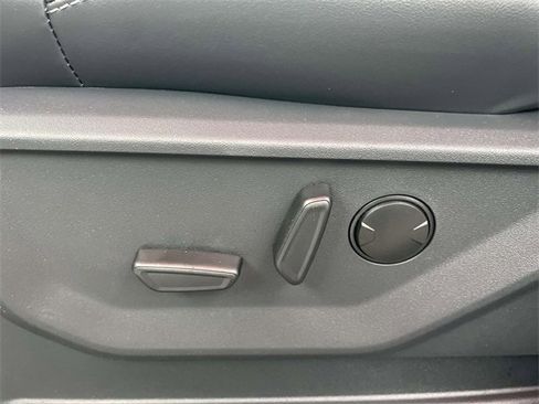 New 2025 Ford Expedition Max Platinum w/ Stealth Appearance Package image 18