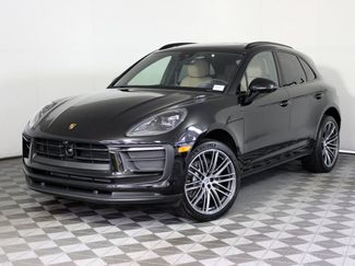 Used 2025 Porsche Macan video 1