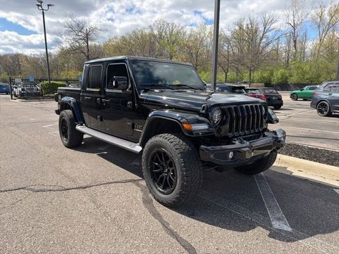 Used 2022 Jeep Gladiator Overland AWD/4WD image 3