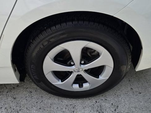 Used 2012 Toyota Prius Three FWD image 10