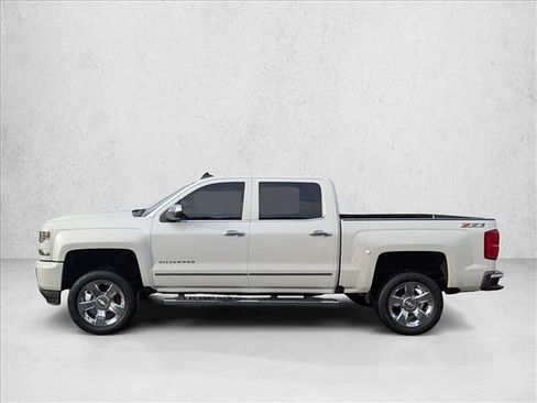 Used 2017 Chevrolet Silverado 1500 LTZ Z71 w/ LTZ Plus Package image 9