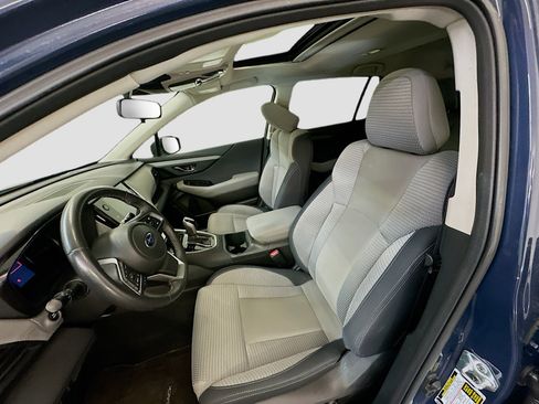 Used 2025 Subaru Outback Premium AWD/4WD image 13