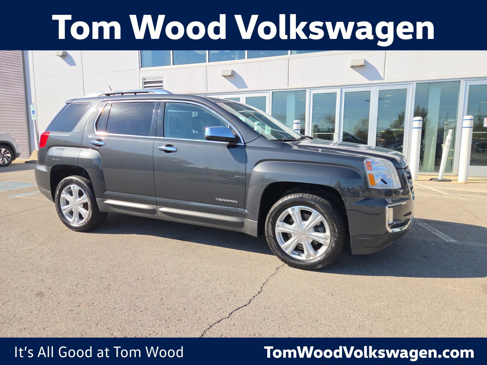 Used 2017 GMC Terrain SLT w/ Memory Package FWD image 1
