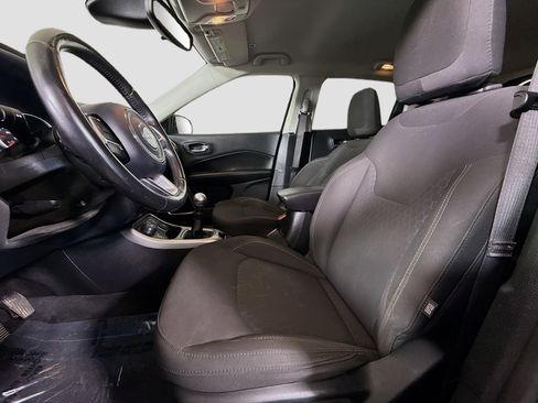 Used 2019 Jeep Compass Sport w/ Cold Weather Group image 21