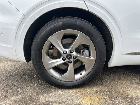 Used 2026 Genesis GV70 2.5T Advanced image 26