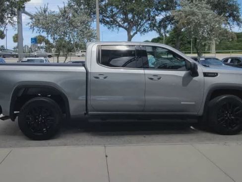 Used 2025 GMC Sierra 1500 Elevation RWD image 9