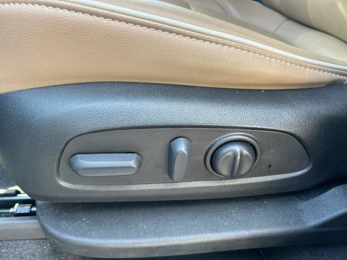 Used 2022 Chevrolet Traverse Premier w/ LPO, Floor Liner Package FWD image 15