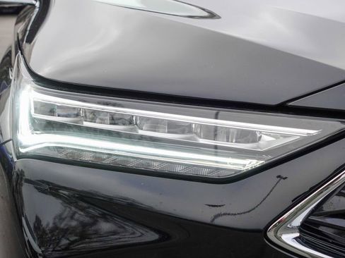 Certified 2025 Acura MDX w/ Technology Package image 3