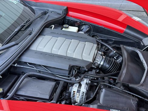 Used 2016 Chevrolet Corvette Stingray Convertible w/ Carbon Flash Badge Package image 30