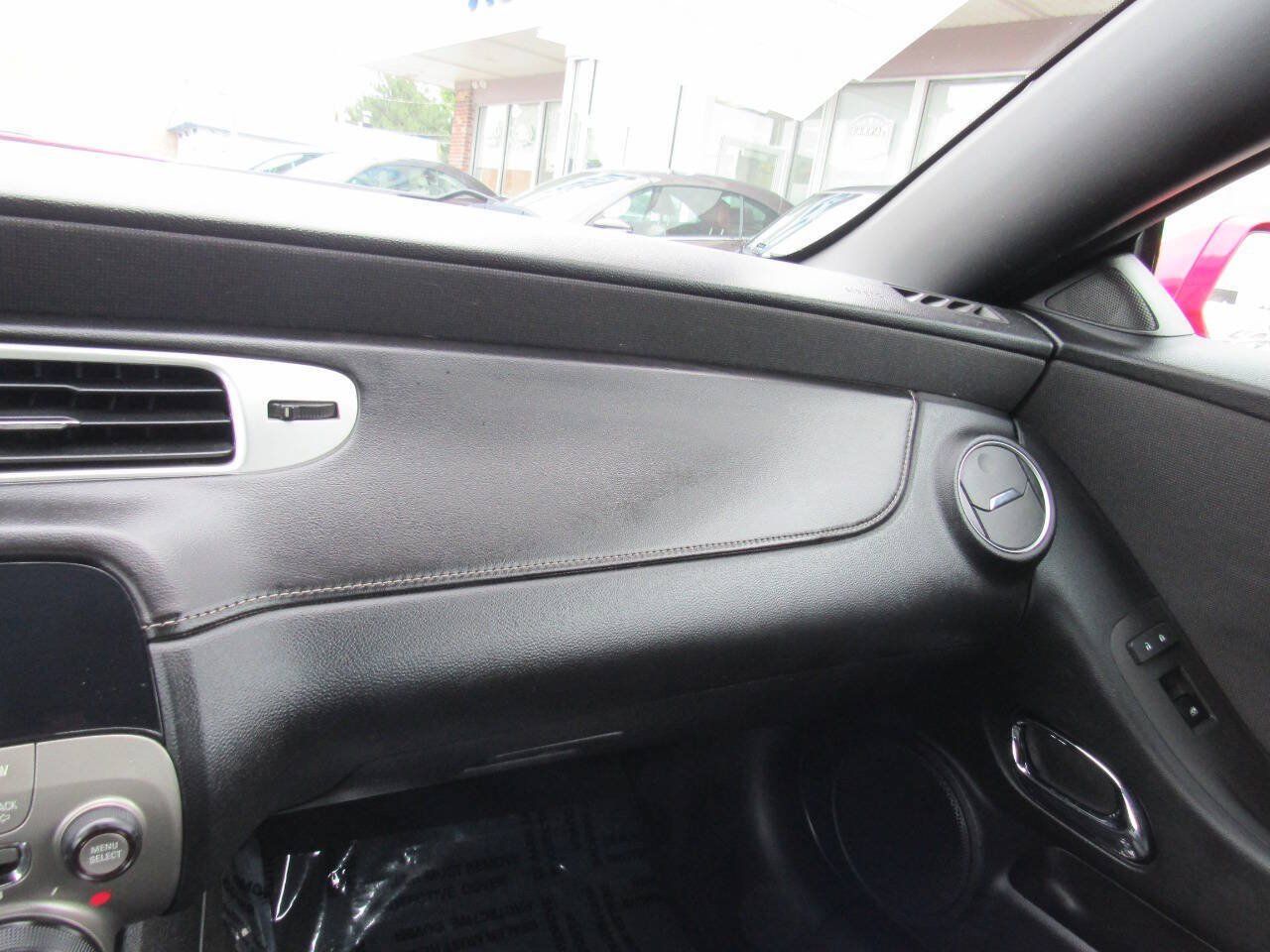 Used 2012 Chevrolet Camaro LT RWD image 21