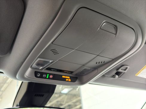 Used 2024 Chevrolet Equinox LT w/ LPO, Floor Liner Package FWD image 32