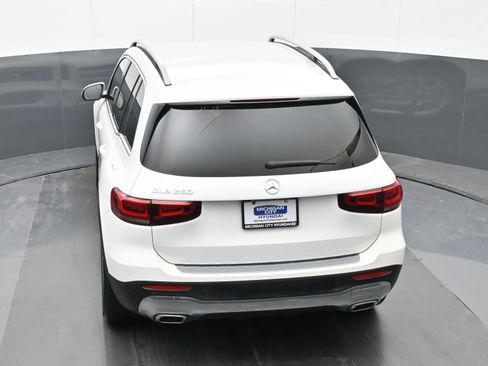 Used 2020 Mercedes-Benz GLB 250 image 32