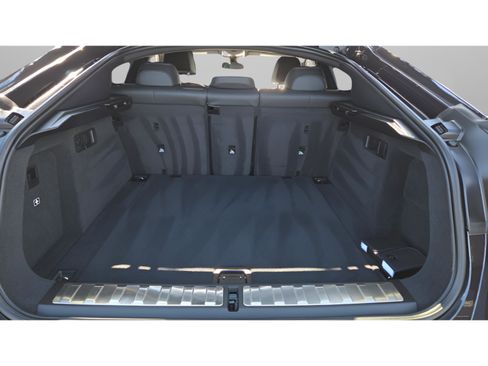 Used 2020 BMW X6 sDrive40i w/ M Sport Package image 17