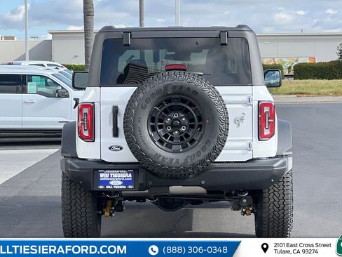 New 2026 Ford Bronco Badlands image 8