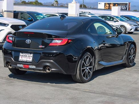 Used 2023 Toyota GR86 w/ ALL Weather Mat Package (TMS) image 9