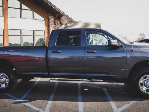 Used 2018 RAM 2500 Tradesman w/ Chrome Appearance Group image 21