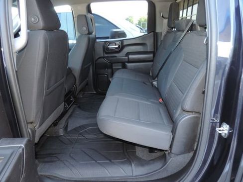 Certified 2022 Chevrolet Silverado 1500 Custom RWD image 18