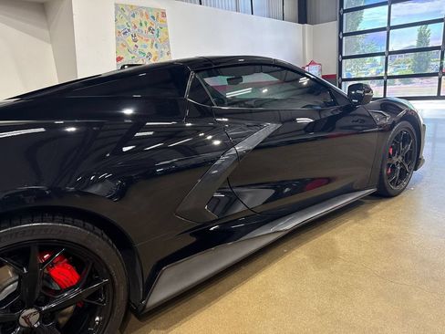 Used 2022 Chevrolet Corvette Stingray Premium Conv w/ Z51 Performance Package RWD image 39