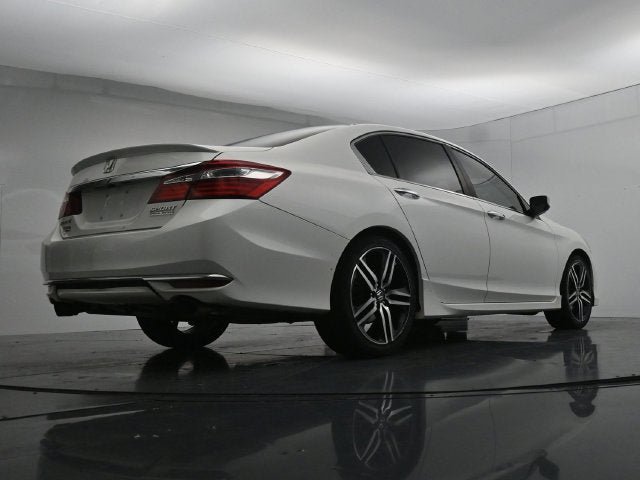 Used 2017 Honda Accord Sport Special Edition image 45