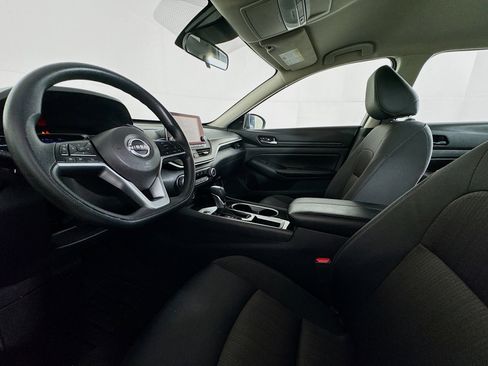 Used 2024 Nissan Altima 2.5 SV image 21