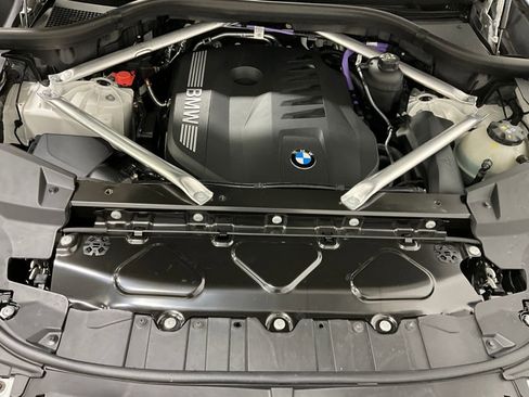 Used 2025 BMW X5 xDrive40i image 10