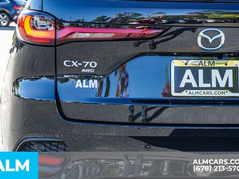 Used 2025 MAZDA CX-70 3.3 Turbo w/ Preferred Package image 13