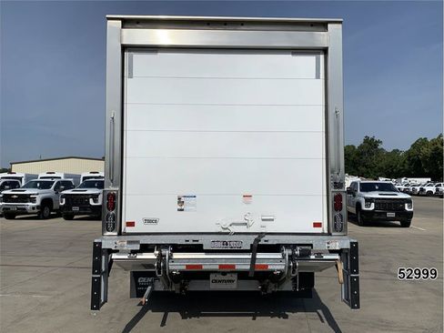 Used 2024 Ford F550 2WD Regular Cab Super Duty image 9