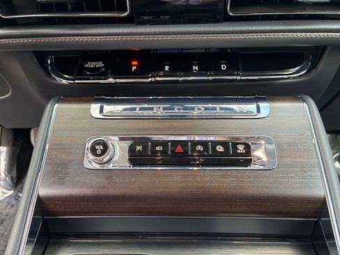 Used 2025 Lincoln Aviator Reserve w/ Equipment Group 201A AWD/4WD image 20