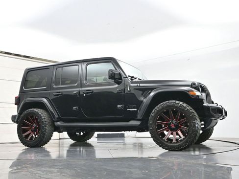Used 2021 Jeep Wrangler Unlimited Sahara AWD/4WD image 31