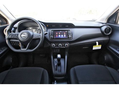 New 2025 Nissan Kicks Play S FWD image 9