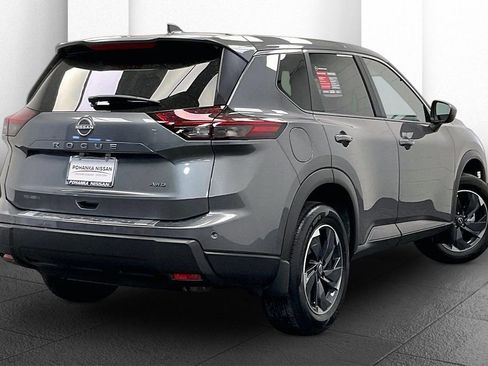 Certified 2026 Nissan Rogue SV image 12