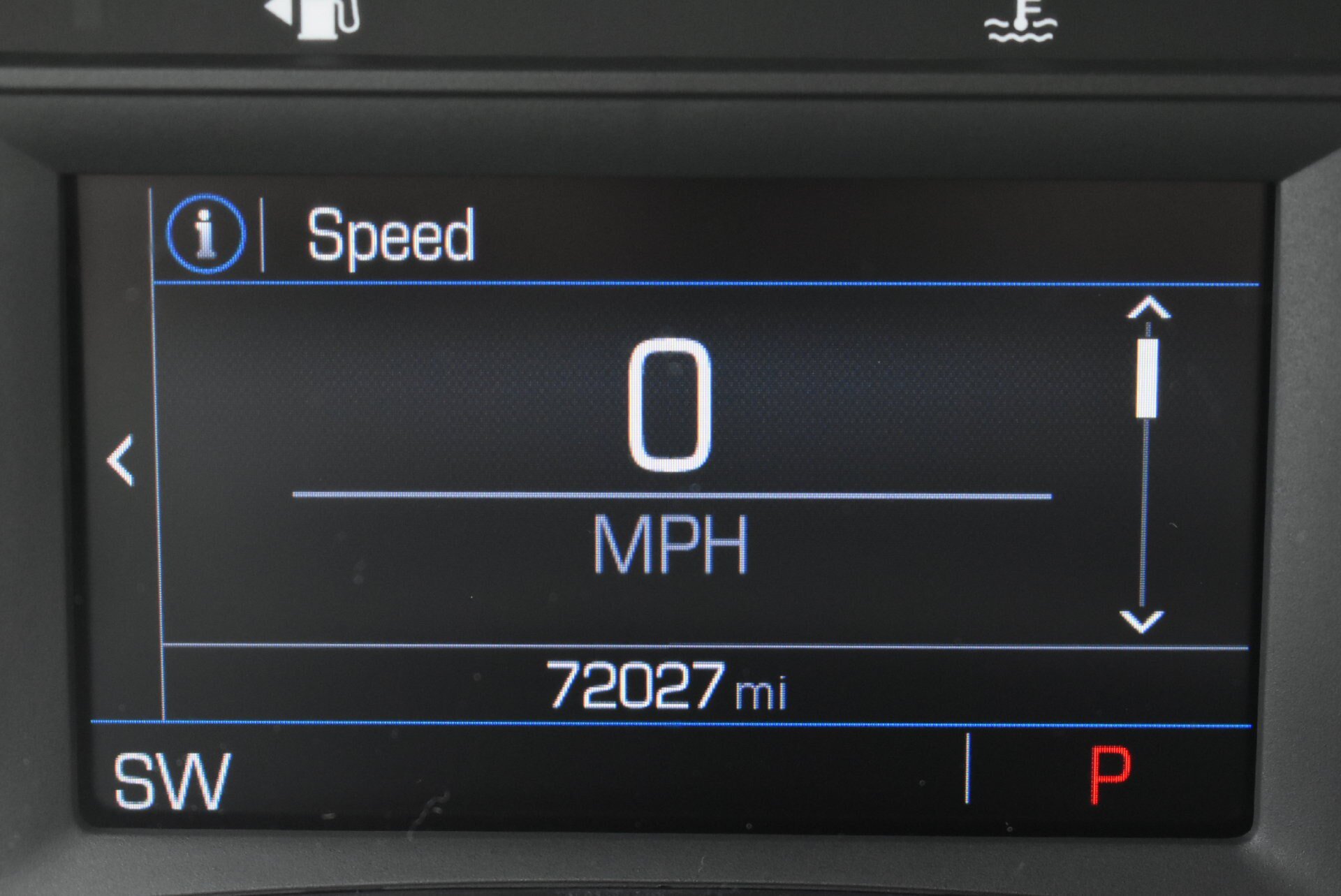 Used 2024 GMC Terrain SLE w/ LPO, Floor Liner Package AWD/4WD image 30