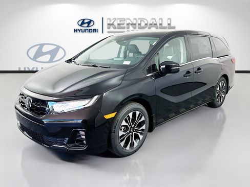Used 2025 Honda Odyssey Elite image 3