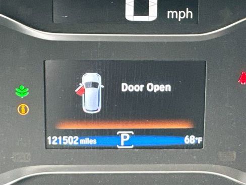 Used 2017 Honda Pilot EX image 8