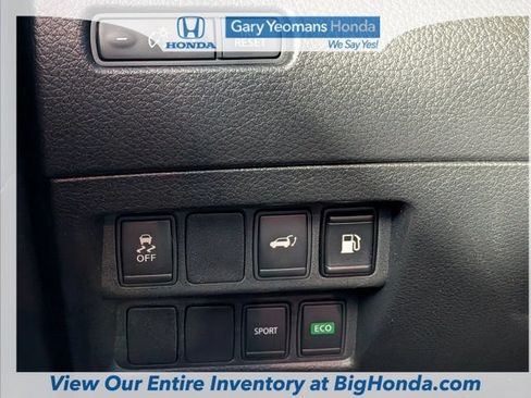 Used 2018 Nissan Rogue SV FWD image 23