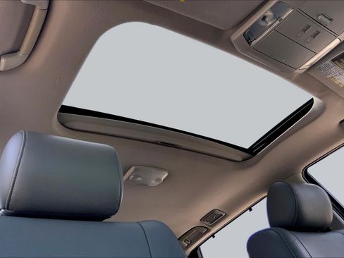 Used 2013 Toyota Sequoia Limited RWD image 14