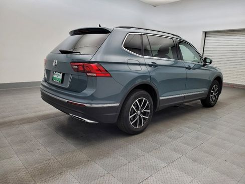 Used 2021 Volkswagen Tiguan SE image 9